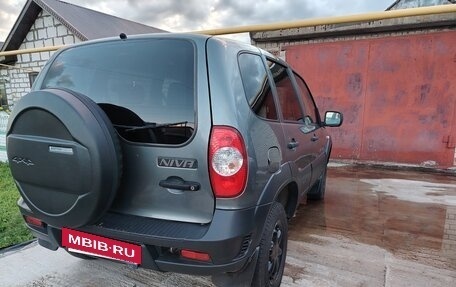 Chevrolet Niva I рестайлинг, 2019 год, 670 000 рублей, 5 фотография