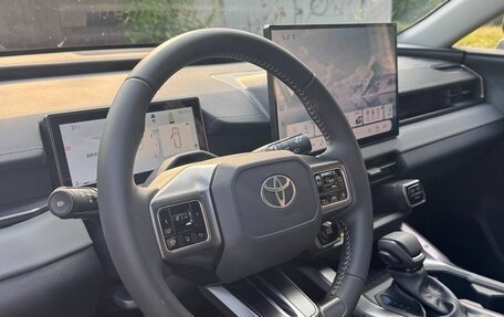 Toyota RAV4, 2026 год, 3 фотография