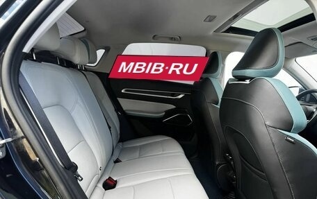 Geely Emgrand, 2023 год, 2 100 111 рублей, 11 фотография