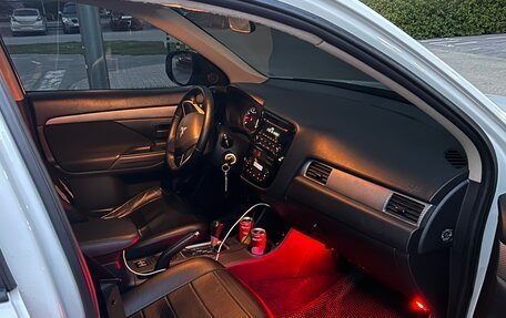 Mitsubishi Outlander III рестайлинг 3, 2012 год, 1 150 000 рублей, 7 фотография