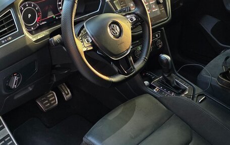 Volkswagen Tiguan II, 2017 год, 2 600 000 рублей, 7 фотография