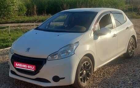 Peugeot 208 II, 2014 год, 390 000 рублей, 2 фотография