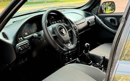 Chevrolet Niva I рестайлинг, 2010 год, 458 000 рублей, 15 фотография