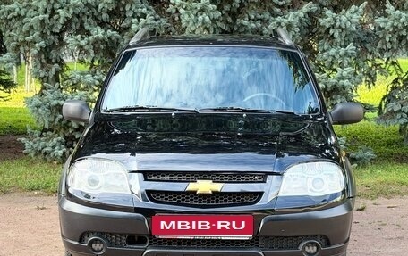 Chevrolet Niva I рестайлинг, 2010 год, 458 000 рублей, 2 фотография