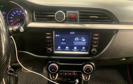 KIA Rio IV, 2018 год, 1 000 000 рублей, 7 фотография