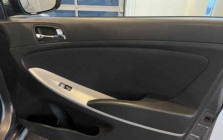 Hyundai Solaris II рестайлинг, 2013 год, 520 000 рублей, 23 фотография