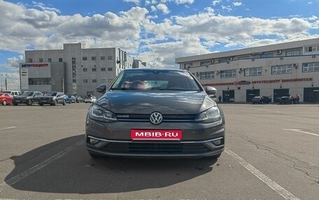 Volkswagen Golf VII, 2019 год, 1 800 000 рублей, 1 фотография