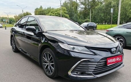 Toyota Camry, 2022 год, 3 490 000 рублей, 8 фотография