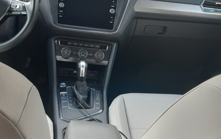 Volkswagen Tiguan II, 2019 год, 2 180 000 рублей, 8 фотография