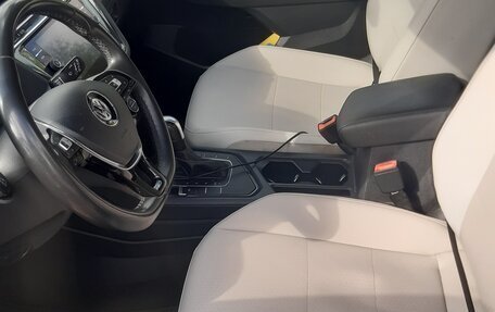 Volkswagen Tiguan II, 2019 год, 2 180 000 рублей, 9 фотография