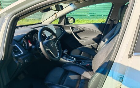 Opel Astra J, 2014 год, 1 090 000 рублей, 10 фотография