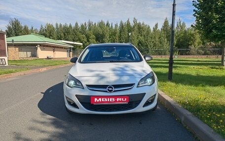 Opel Astra J, 2014 год, 1 090 000 рублей, 9 фотография