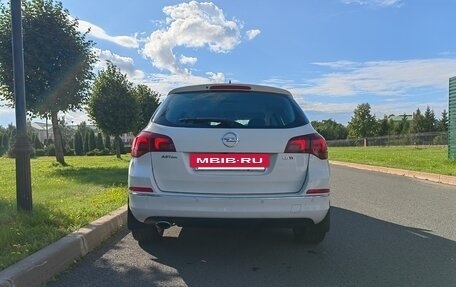 Opel Astra J, 2014 год, 1 090 000 рублей, 4 фотография