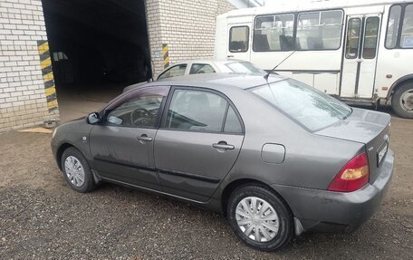 Toyota Corolla, 2004 год, 450 000 рублей, 4 фотография