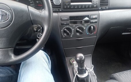 Toyota Corolla, 2004 год, 450 000 рублей, 16 фотография