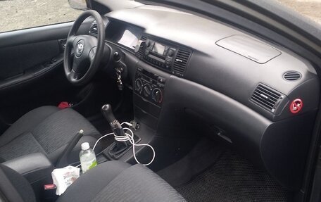 Toyota Corolla, 2004 год, 450 000 рублей, 14 фотография