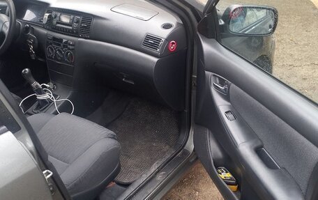 Toyota Corolla, 2004 год, 450 000 рублей, 13 фотография