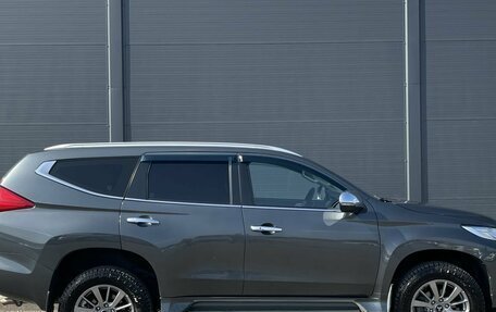 Mitsubishi Pajero Sport III рестайлинг, 2018 год, 2 460 000 рублей, 4 фотография