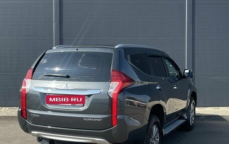 Mitsubishi Pajero Sport III рестайлинг, 2018 год, 2 460 000 рублей, 5 фотография