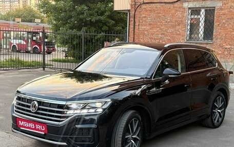 Volkswagen Touareg III, 2018 год, 5 190 000 рублей, 3 фотография