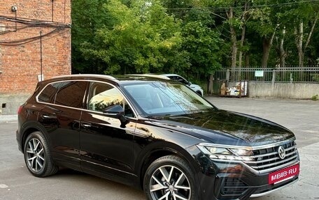 Volkswagen Touareg III, 2018 год, 5 190 000 рублей, 10 фотография