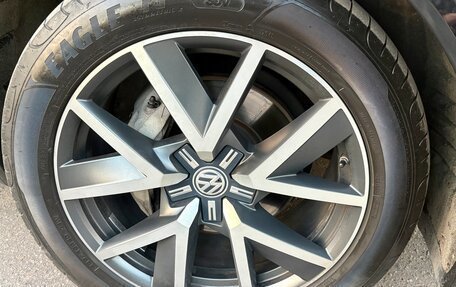 Volkswagen Touareg III, 2018 год, 5 190 000 рублей, 14 фотография