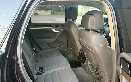 Volkswagen Touareg III, 2018 год, 5 190 000 рублей, 19 фотография