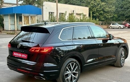 Volkswagen Touareg III, 2018 год, 5 190 000 рублей, 8 фотография