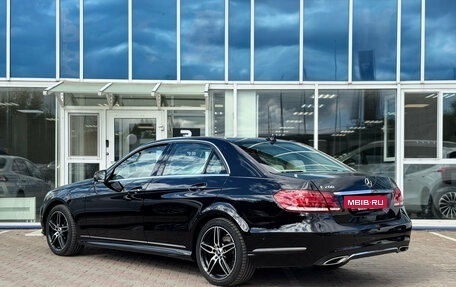 Mercedes-Benz E-Класс, 2015 год, 2 450 000 рублей, 4 фотография