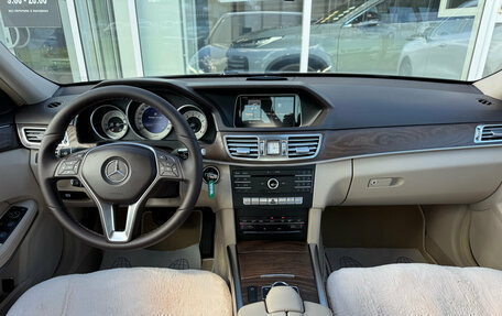 Mercedes-Benz E-Класс, 2015 год, 2 450 000 рублей, 17 фотография