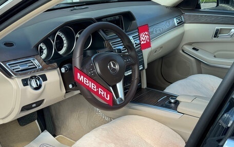 Mercedes-Benz E-Класс, 2015 год, 2 450 000 рублей, 16 фотография