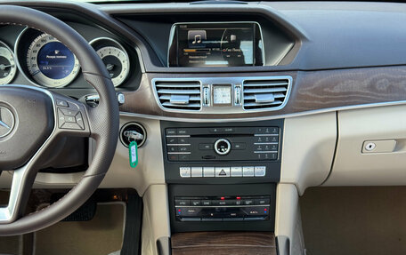 Mercedes-Benz E-Класс, 2015 год, 2 450 000 рублей, 30 фотография