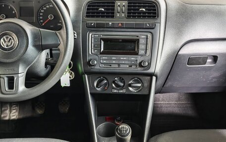 Volkswagen Polo VI (EU Market), 2013 год, 447 000 рублей, 15 фотография