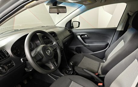 Volkswagen Polo VI (EU Market), 2013 год, 447 000 рублей, 19 фотография