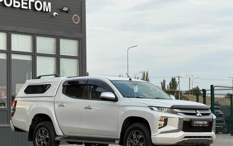 Mitsubishi L200 IV рестайлинг, 2019 год, 2 990 000 рублей, 4 фотография