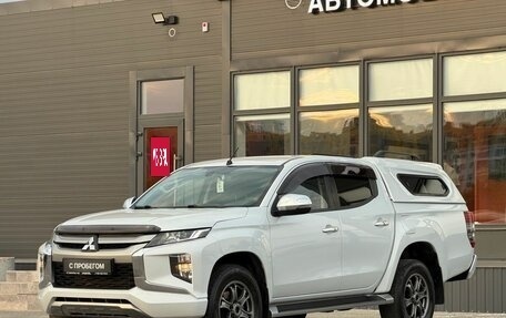 Mitsubishi L200 IV рестайлинг, 2019 год, 2 990 000 рублей, 5 фотография