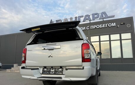 Mitsubishi L200 IV рестайлинг, 2019 год, 2 990 000 рублей, 11 фотография