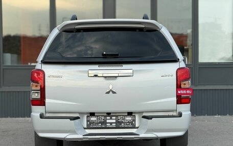 Mitsubishi L200 IV рестайлинг, 2019 год, 2 990 000 рублей, 9 фотография