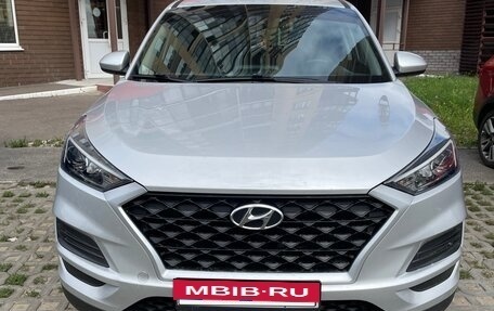 Hyundai Tucson III, 2019 год, 2 070 000 рублей, 2 фотография