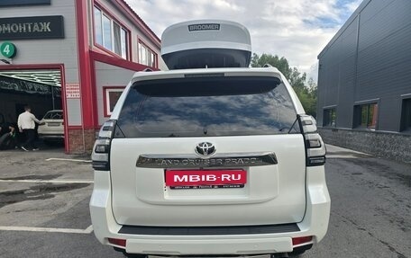 Toyota Land Cruiser Prado 150 рестайлинг 2, 2021 год, 8 500 000 рублей, 6 фотография