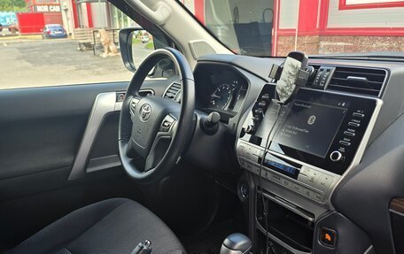 Toyota Land Cruiser Prado 150 рестайлинг 2, 2021 год, 8 500 000 рублей, 10 фотография