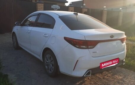 KIA Rio IV, 2021 год, 1 350 000 рублей, 7 фотография