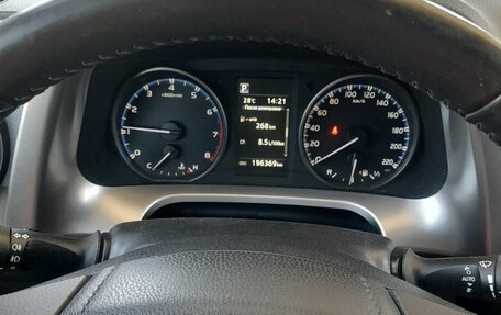 Toyota RAV4, 2017 год, 2 300 000 рублей, 15 фотография