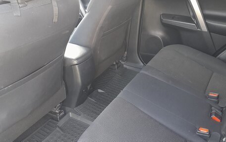 Toyota RAV4, 2017 год, 2 300 000 рублей, 26 фотография