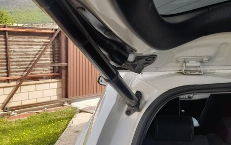 Toyota RAV4, 2017 год, 2 300 000 рублей, 35 фотография