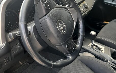 Toyota RAV4, 2017 год, 2 300 000 рублей, 28 фотография