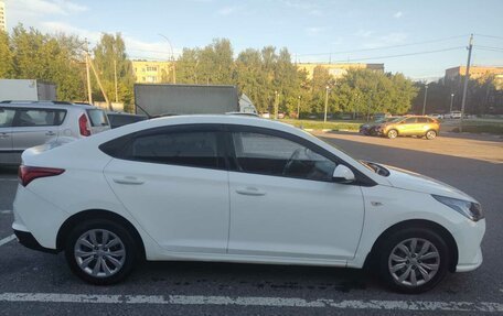 Hyundai Solaris II рестайлинг, 2020 год, 1 370 000 рублей, 4 фотография