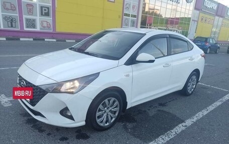 Hyundai Solaris II рестайлинг, 2020 год, 1 370 000 рублей, 9 фотография
