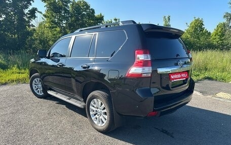 Toyota Land Cruiser Prado 150 рестайлинг 2, 2016 год, 3 890 000 рублей, 3 фотография
