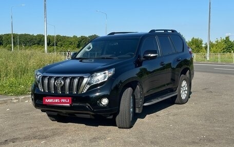 Toyota Land Cruiser Prado 150 рестайлинг 2, 2016 год, 3 890 000 рублей, 2 фотография